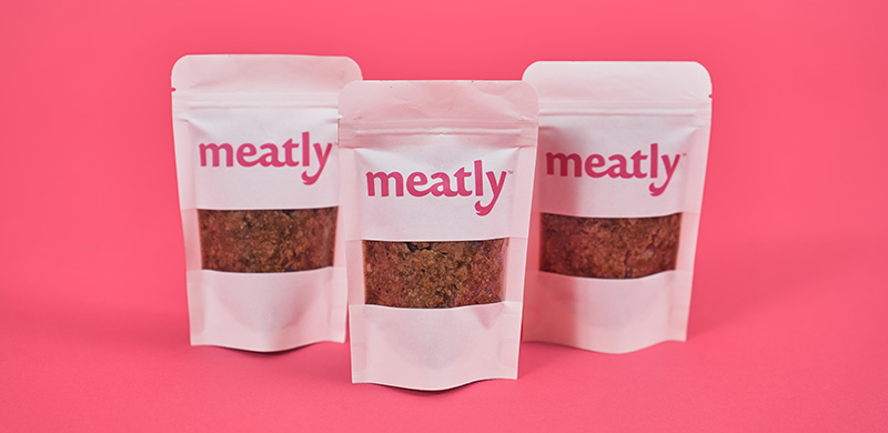 Following UK regulatory approval, Meatly will launch the first samples of commercially available pet food this year