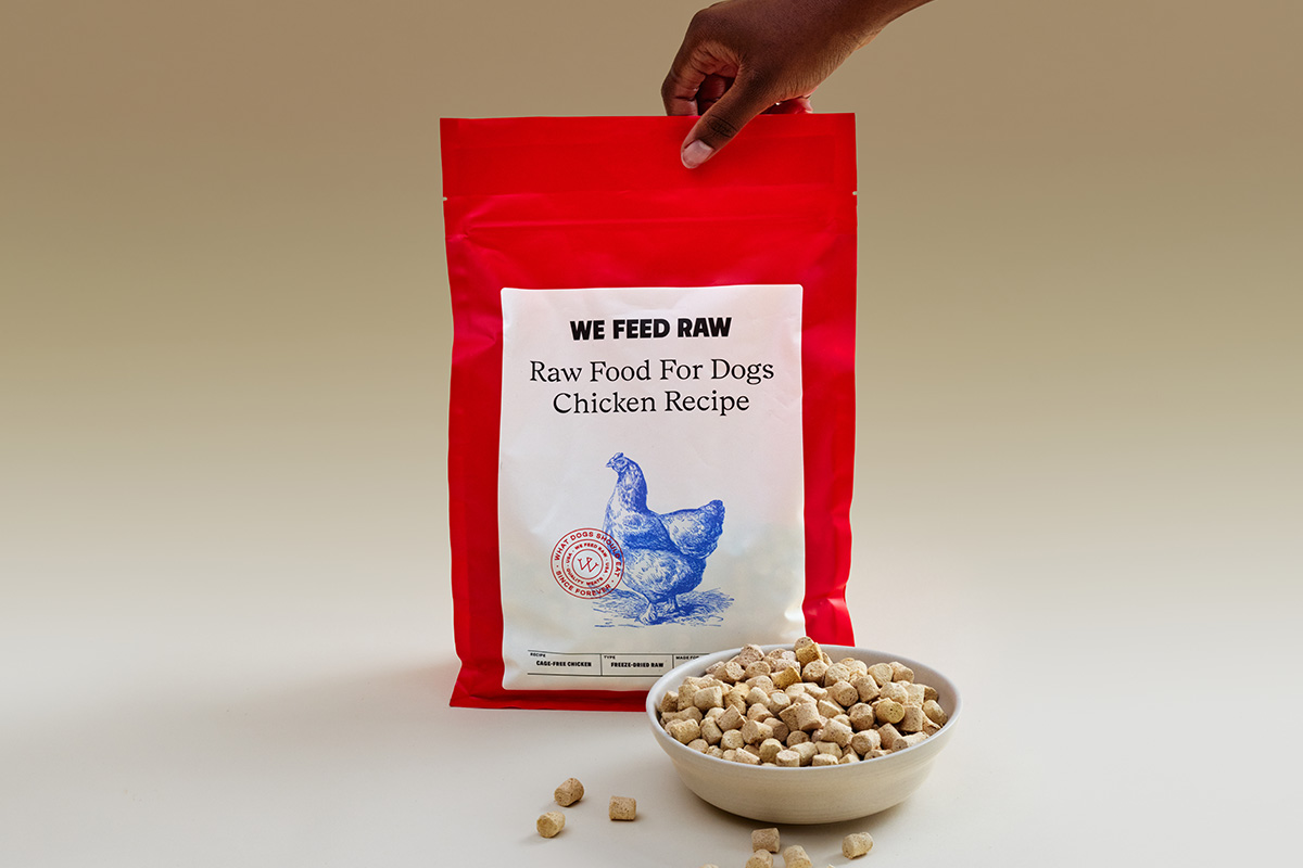 030525_WFR freeze-dried raw food_Embedded chicken.jpg